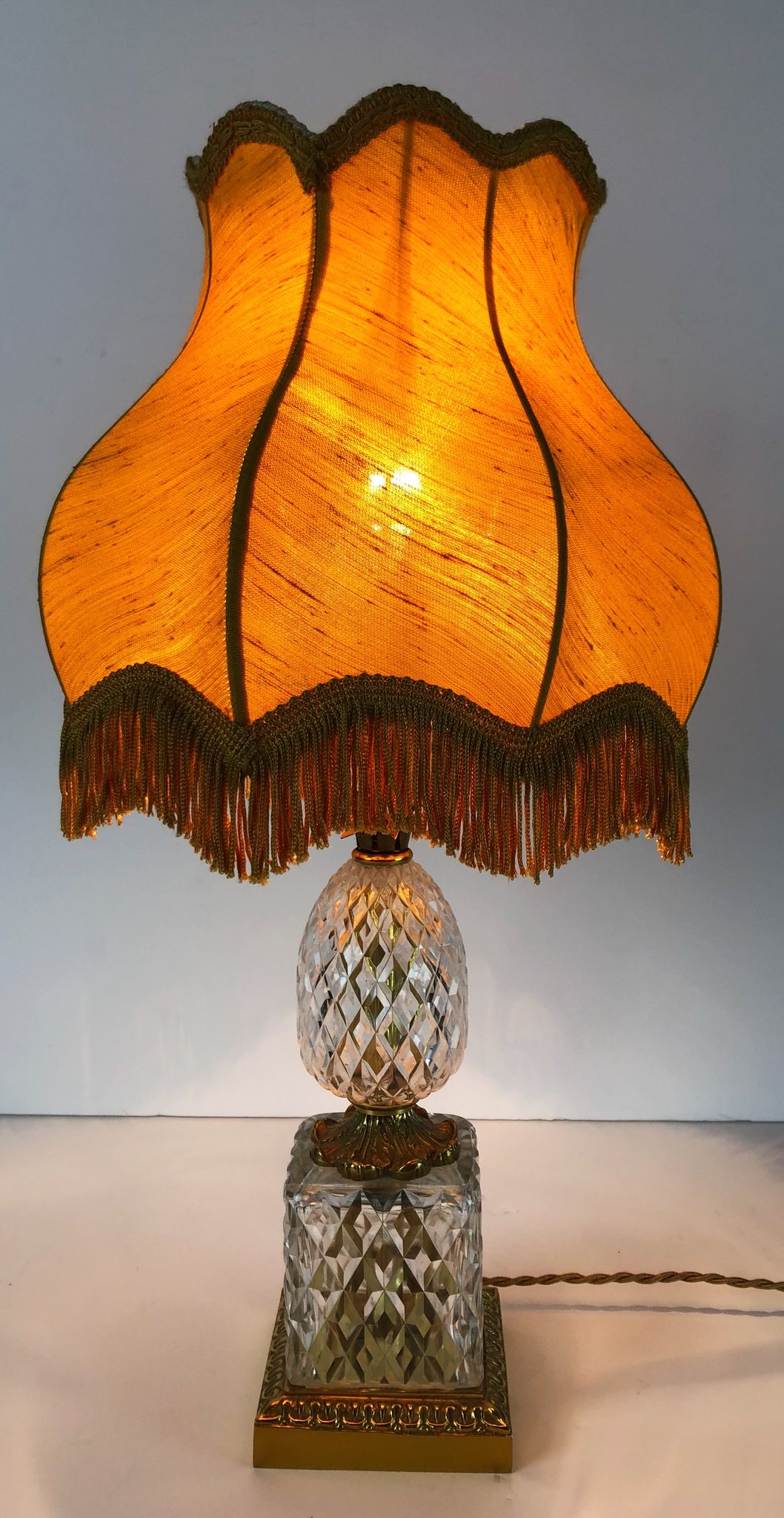Lampe des années 70 en forme d'ananas