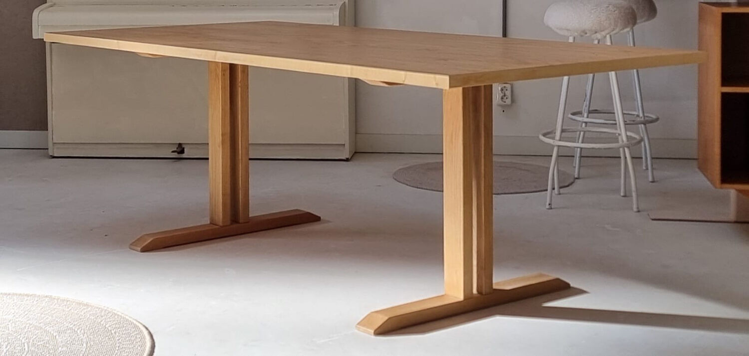 Table à manger Tjalfe