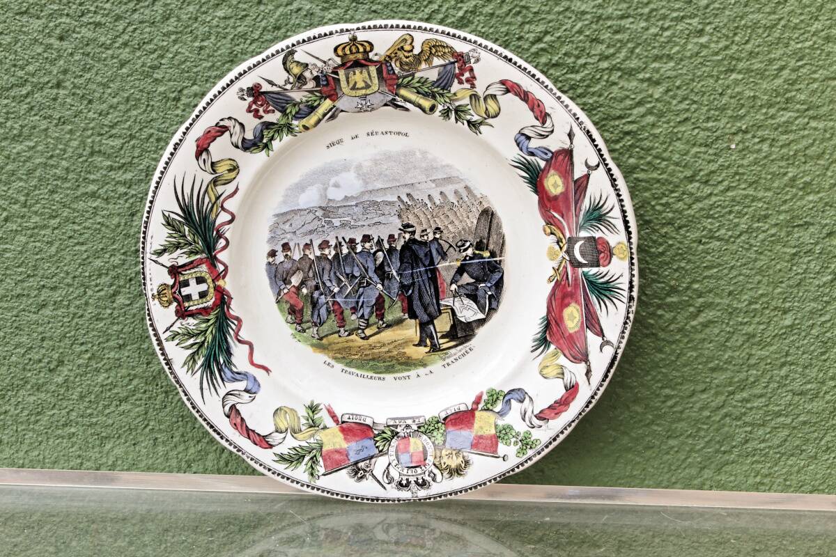 Set of 10 plates Creil & Montereau, Siege of Sebastopol, fine earthenware