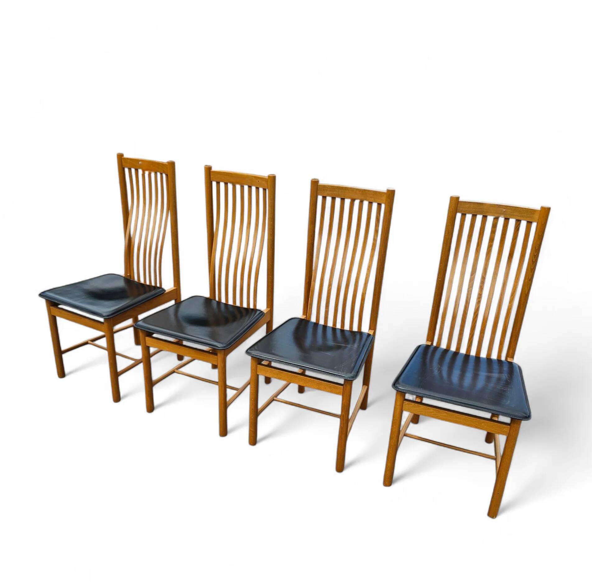 4 x Bros Nova chairs / leather seats