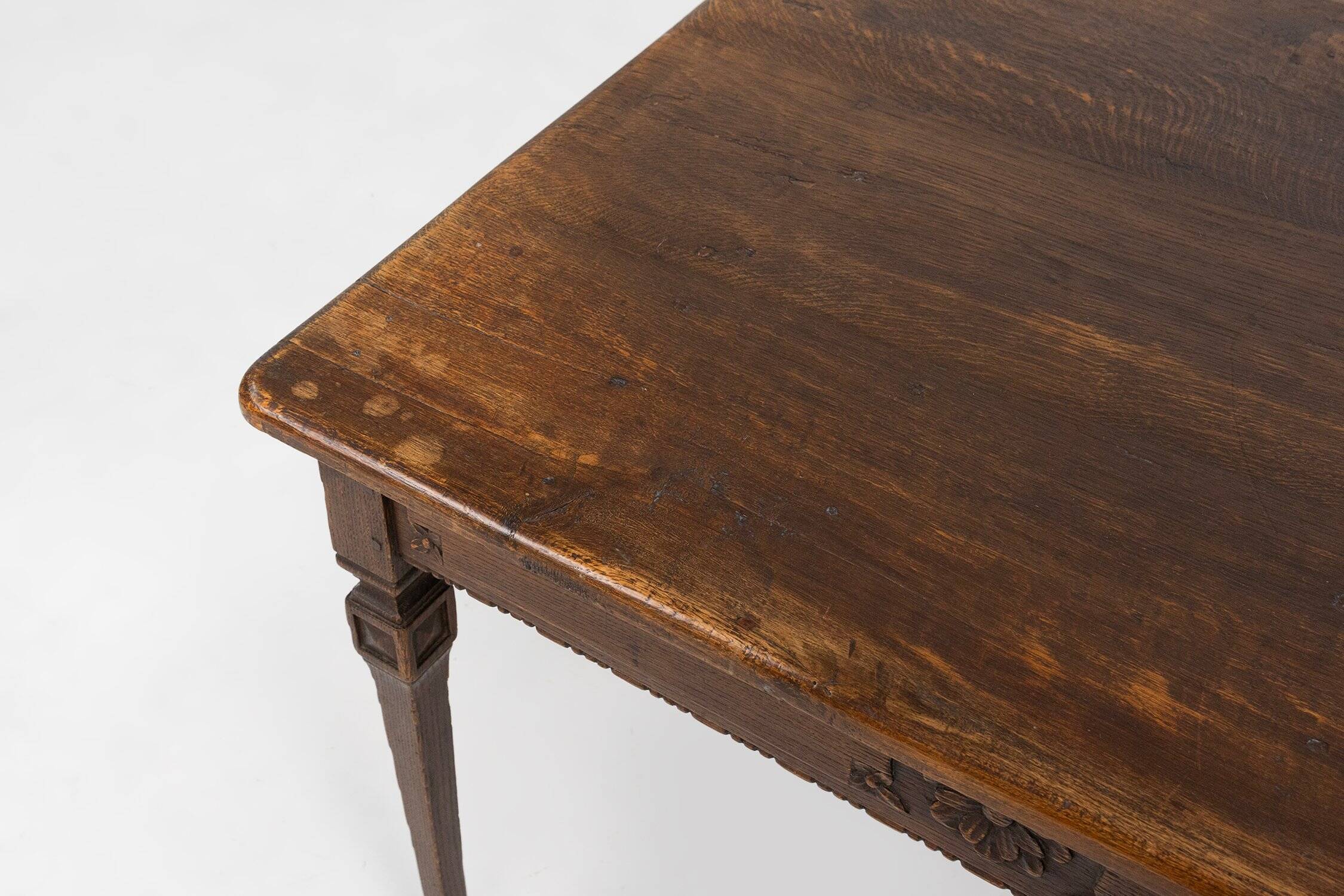 Table d'appoint rustique française du milieu du siècle en bois, années 1850.