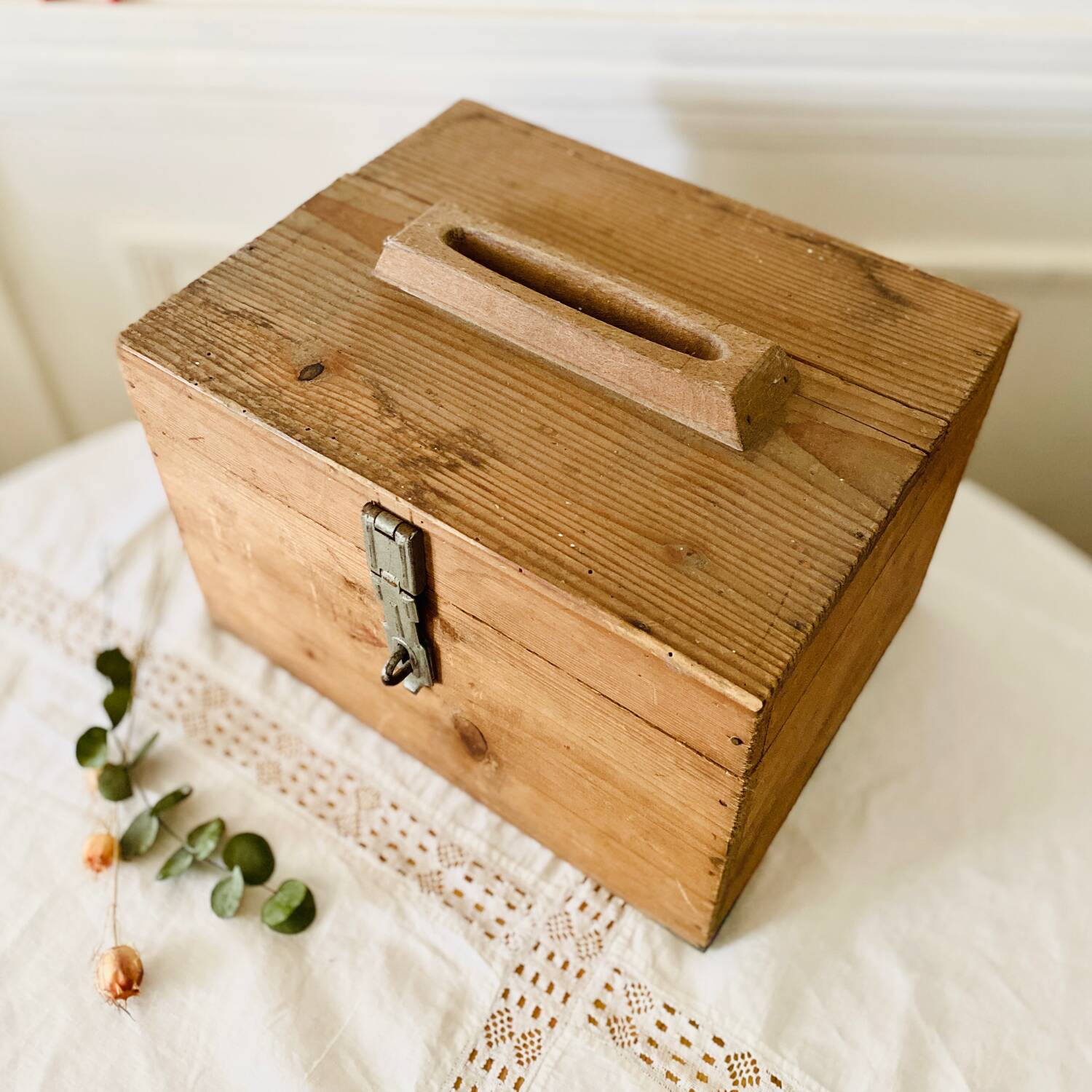Wooden urn box