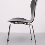 Vintage set 3107 butterfly chairs design Arne Jacobsen for Fritz Hansen