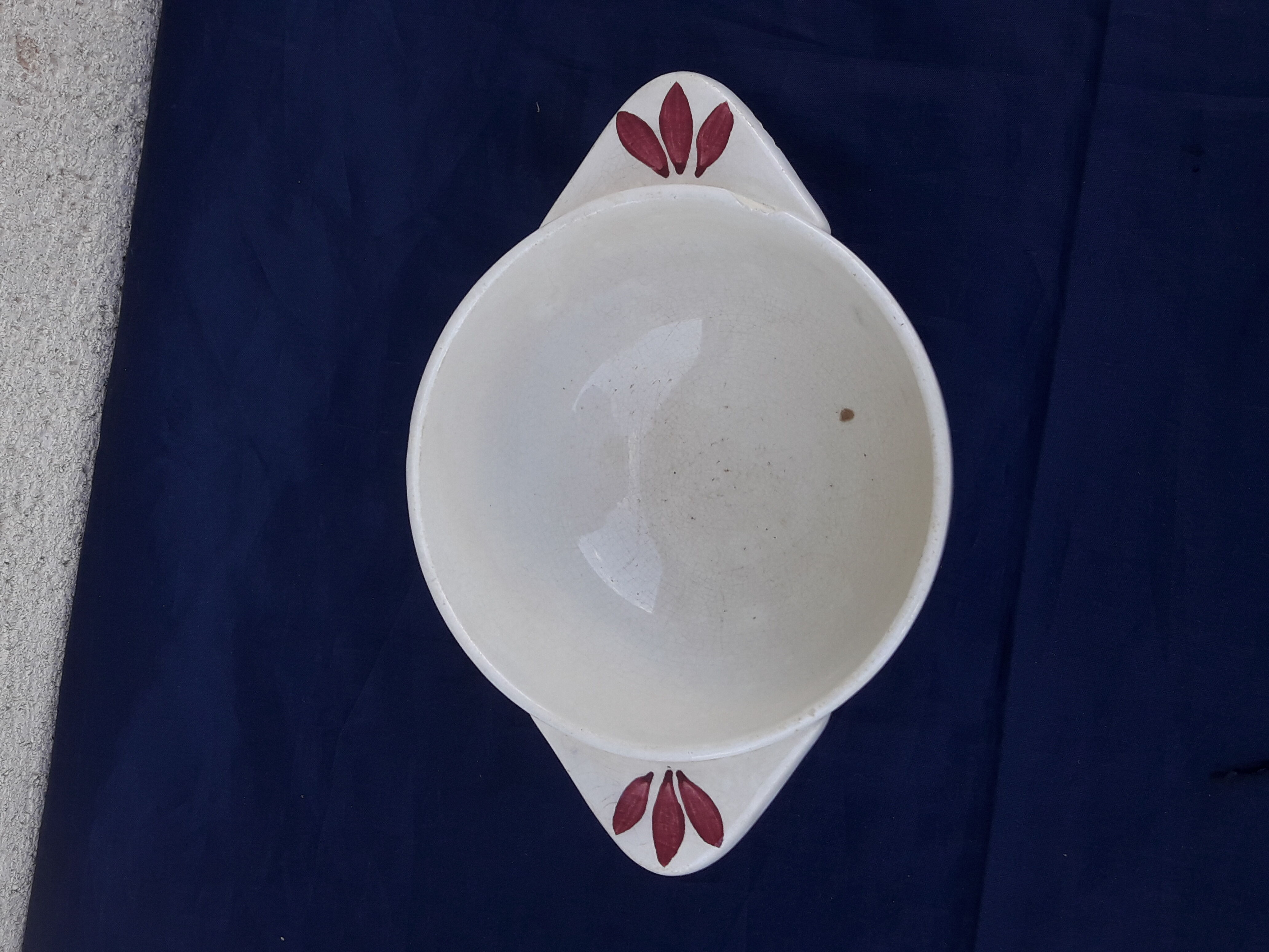 Gien model Briare earthenware ear bowl