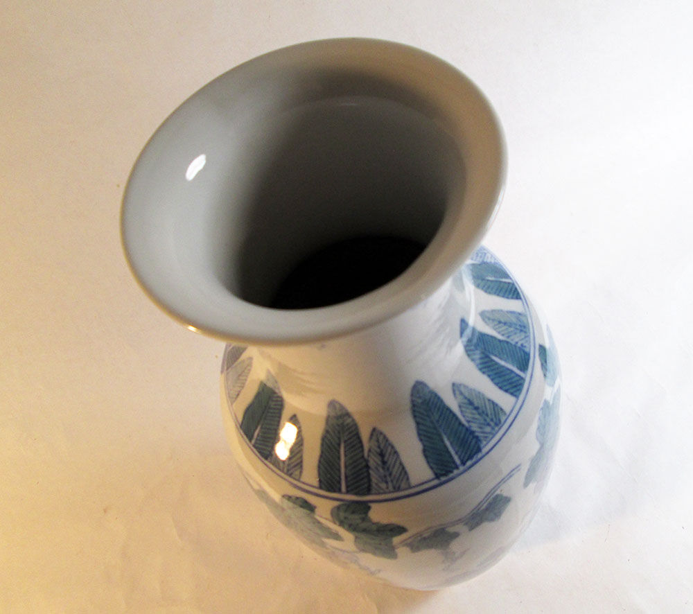 Chinese vase decoration vine