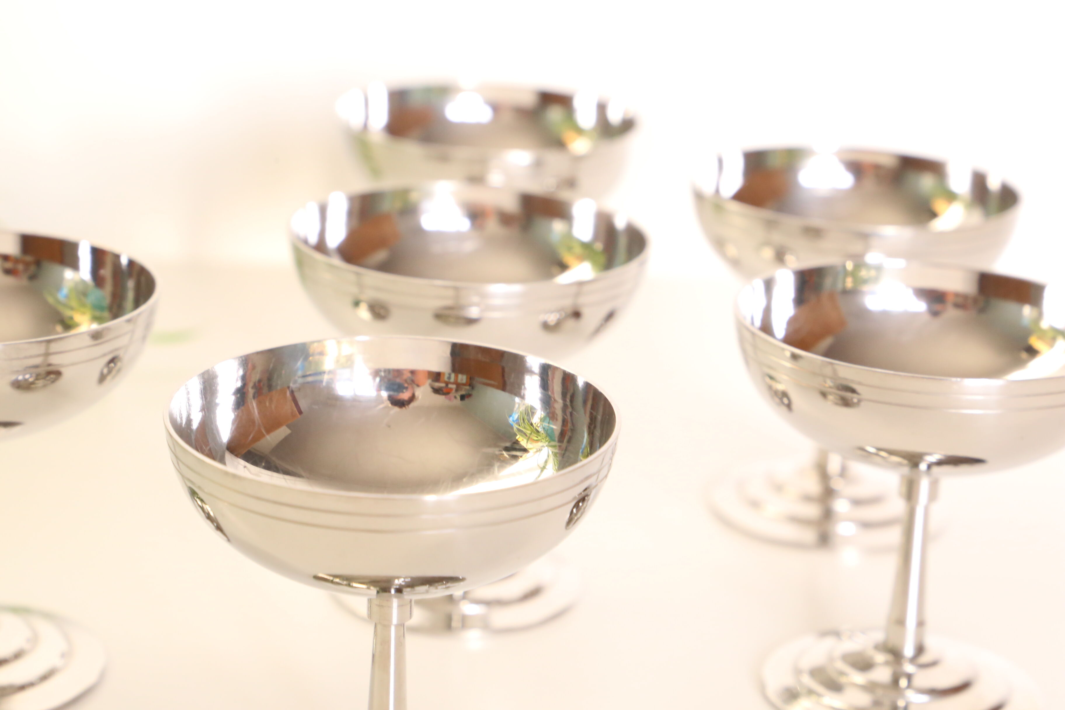 Set de 6 coupes en inox de Letang-Remy