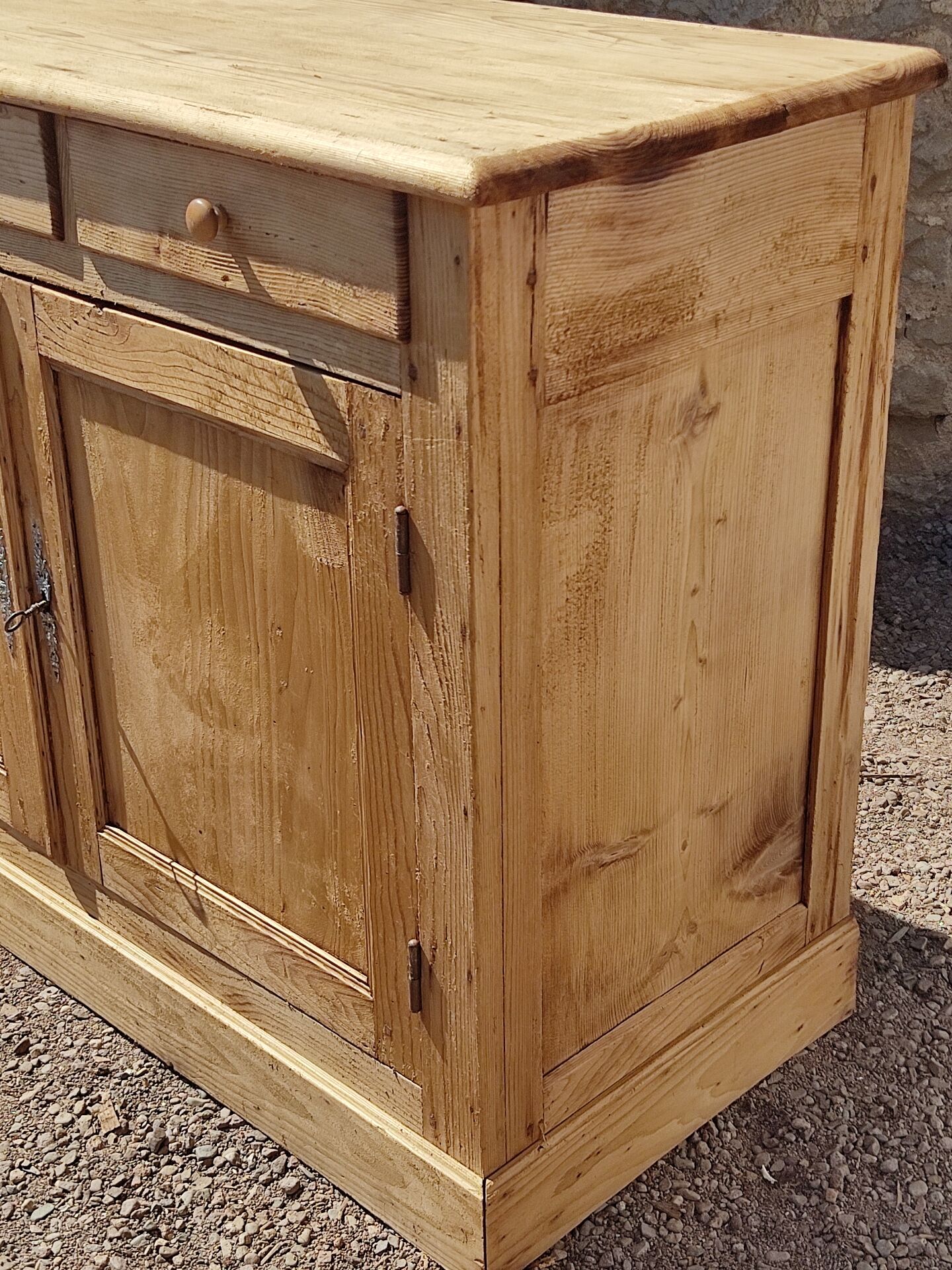 Workshop furniture in fir
