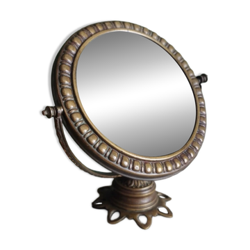 Small tabletop psyché mirror in brass