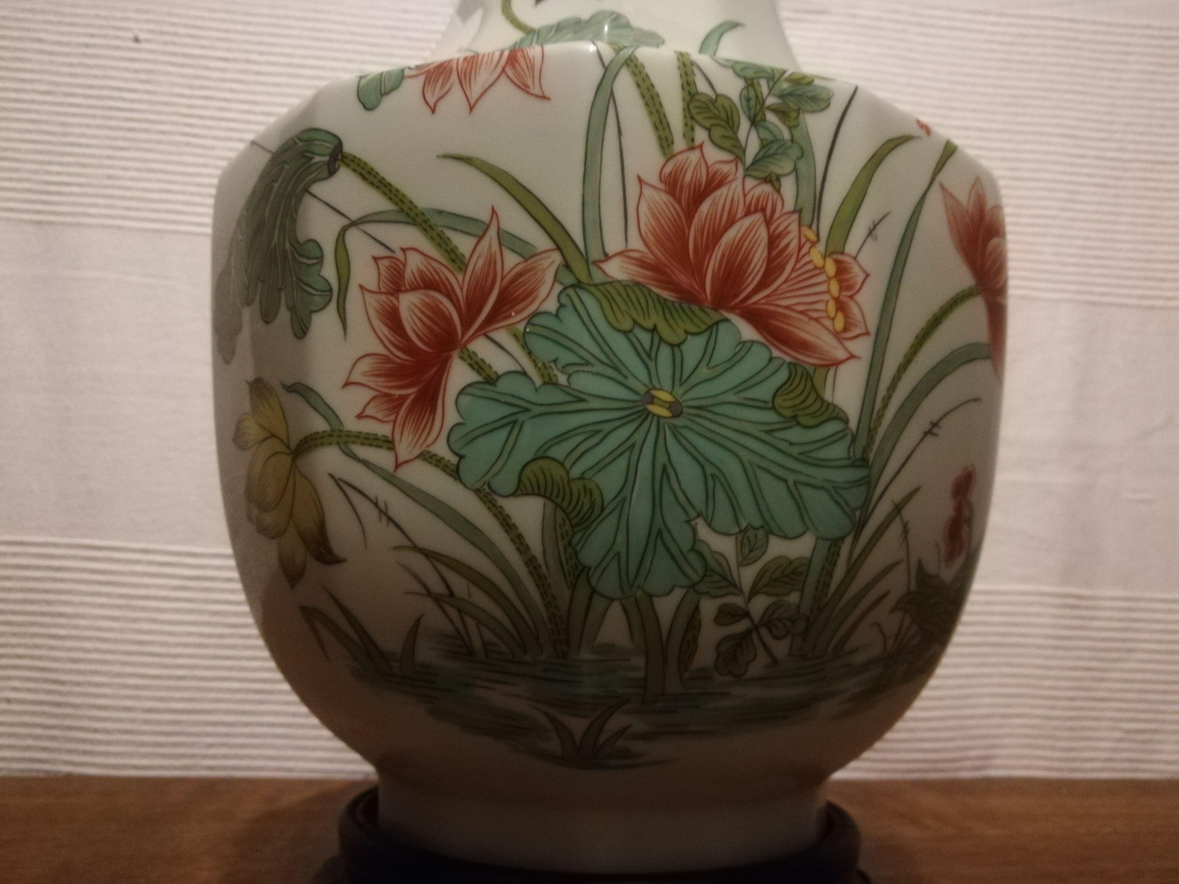 Porcelain porcelain lamp