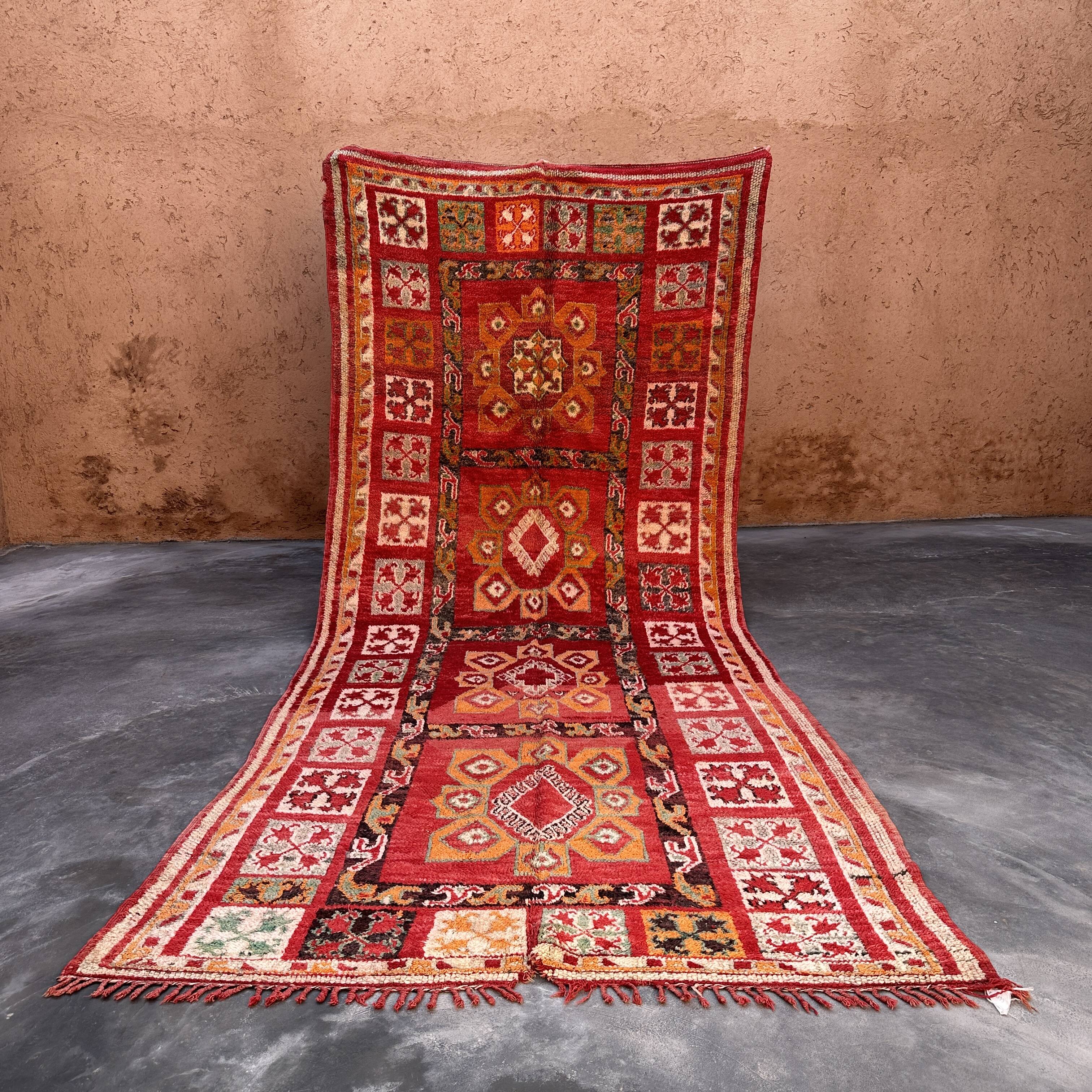 Moroccan Arabia rug red - 186 x 434 cm