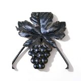Wall key holder 1968 in iron 17cm bunch reason leaf vine old vintage wine Made in France
