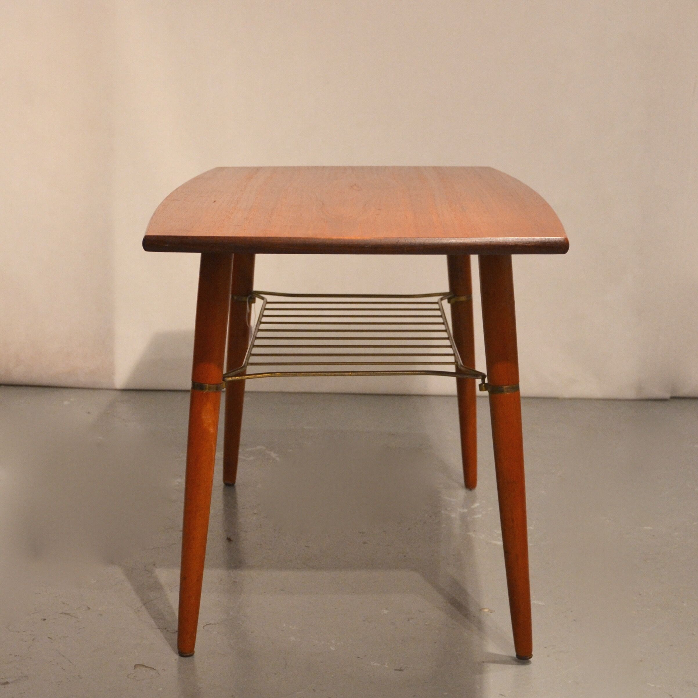 Table basse suédoise