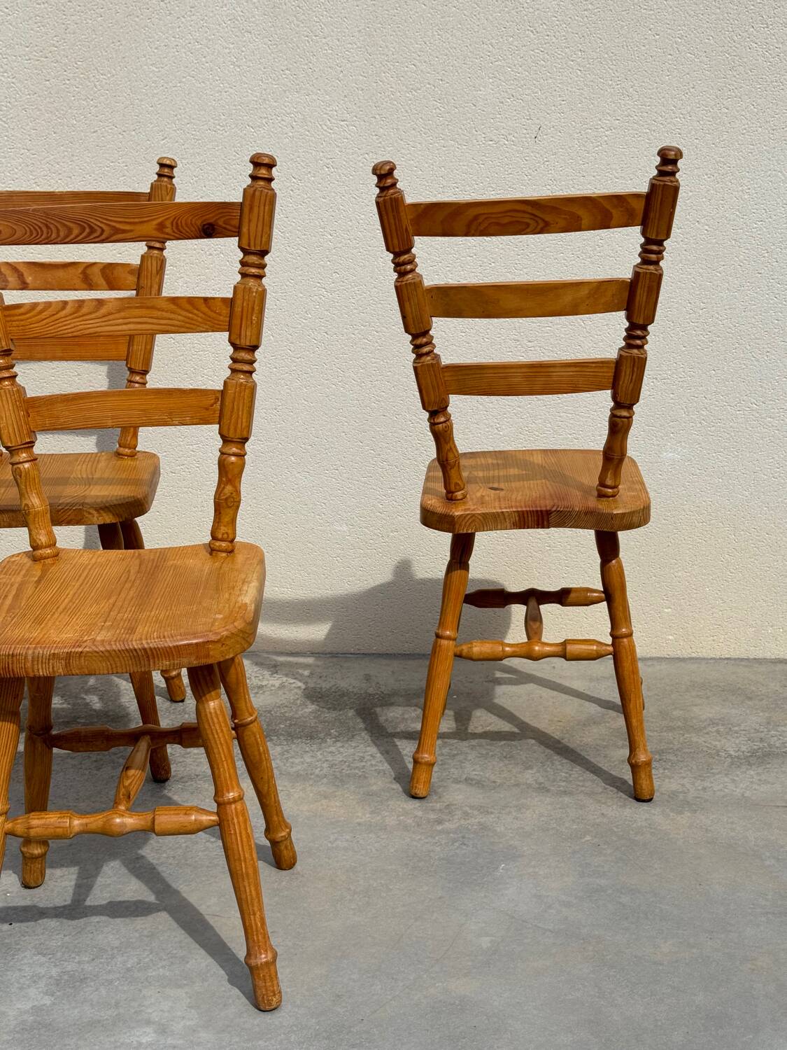 Set of 6 rustic pine chairs from the Vosges, 1980s.