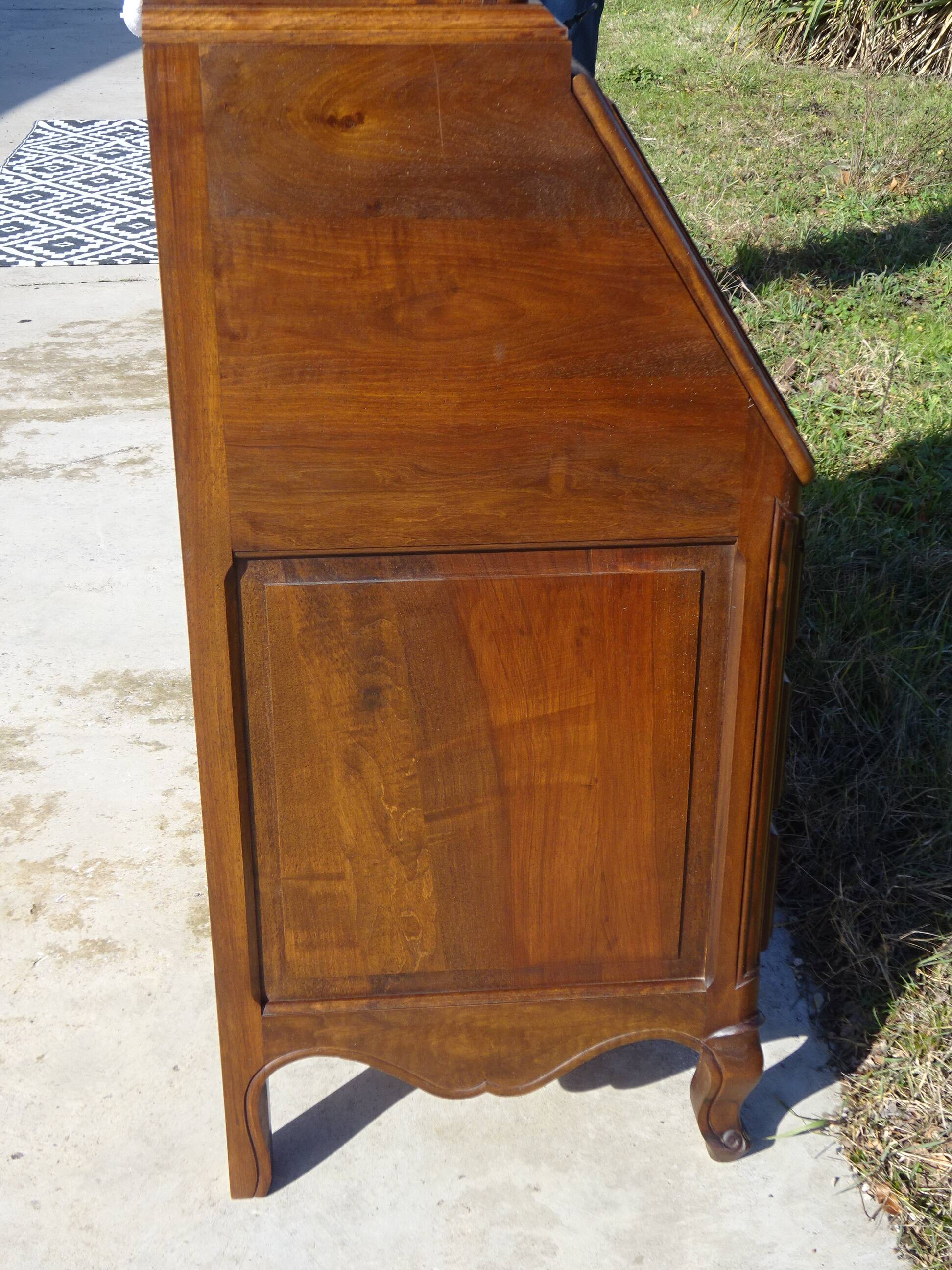 Meuble 3 en 1, secrétaire, commode et vitrine