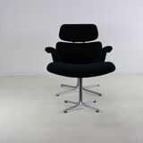 Artifort big tulip lounge chair with original ottoman