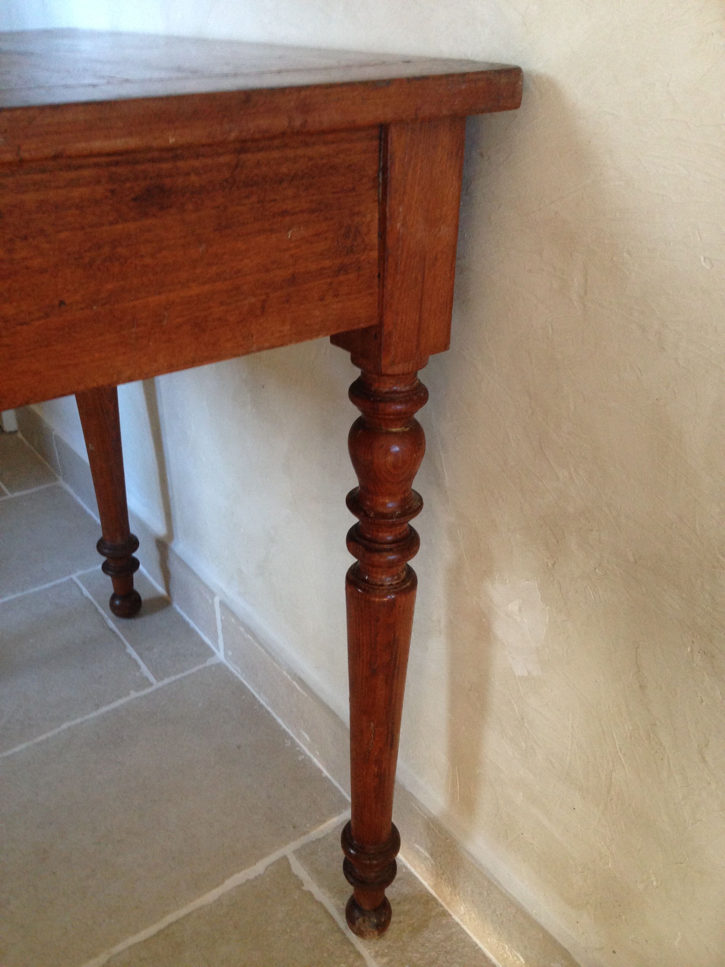 Table d'appoint pieds en bois tourné