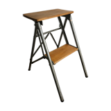 Stepladder, folding step