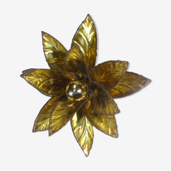 Wall sconce flower shaped and brass