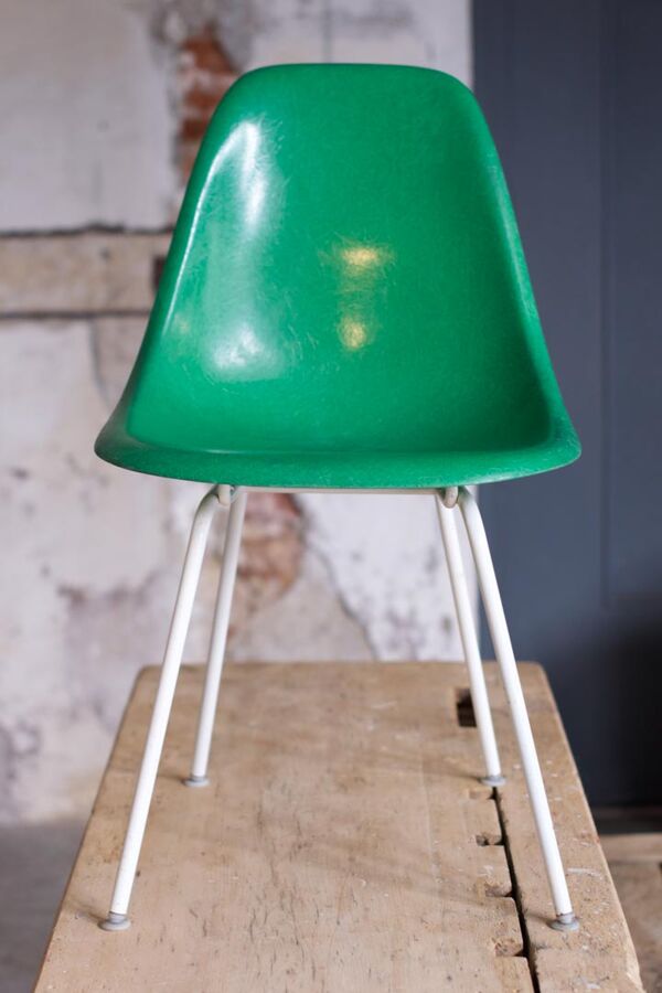 12 chaises DSX Vintage Fibre de verre Charles et Ray Eames / Herman Miller 1960'