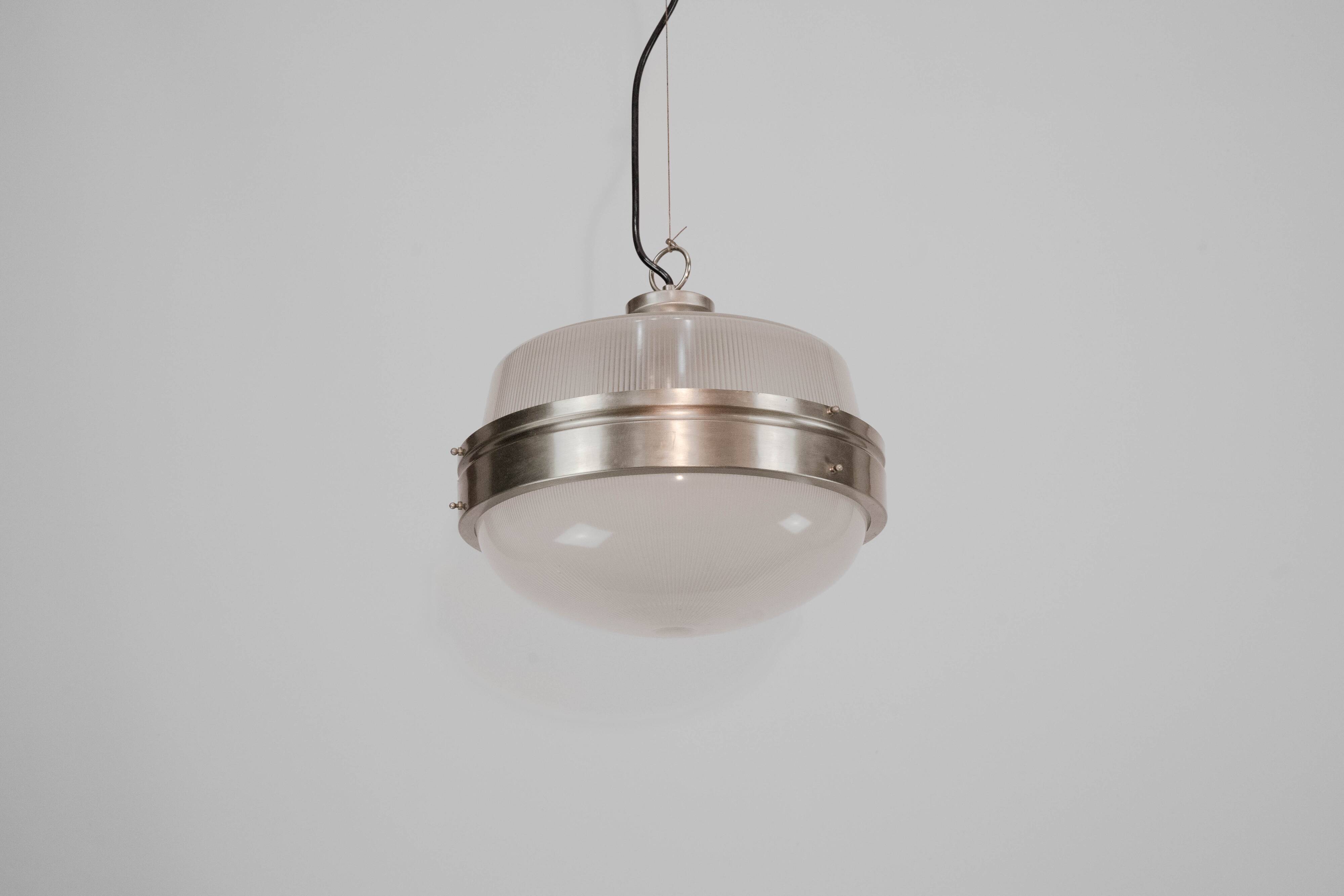 Suspension italienne du milieu du siècle dans le style de Sergio Mazza pour Artemide
