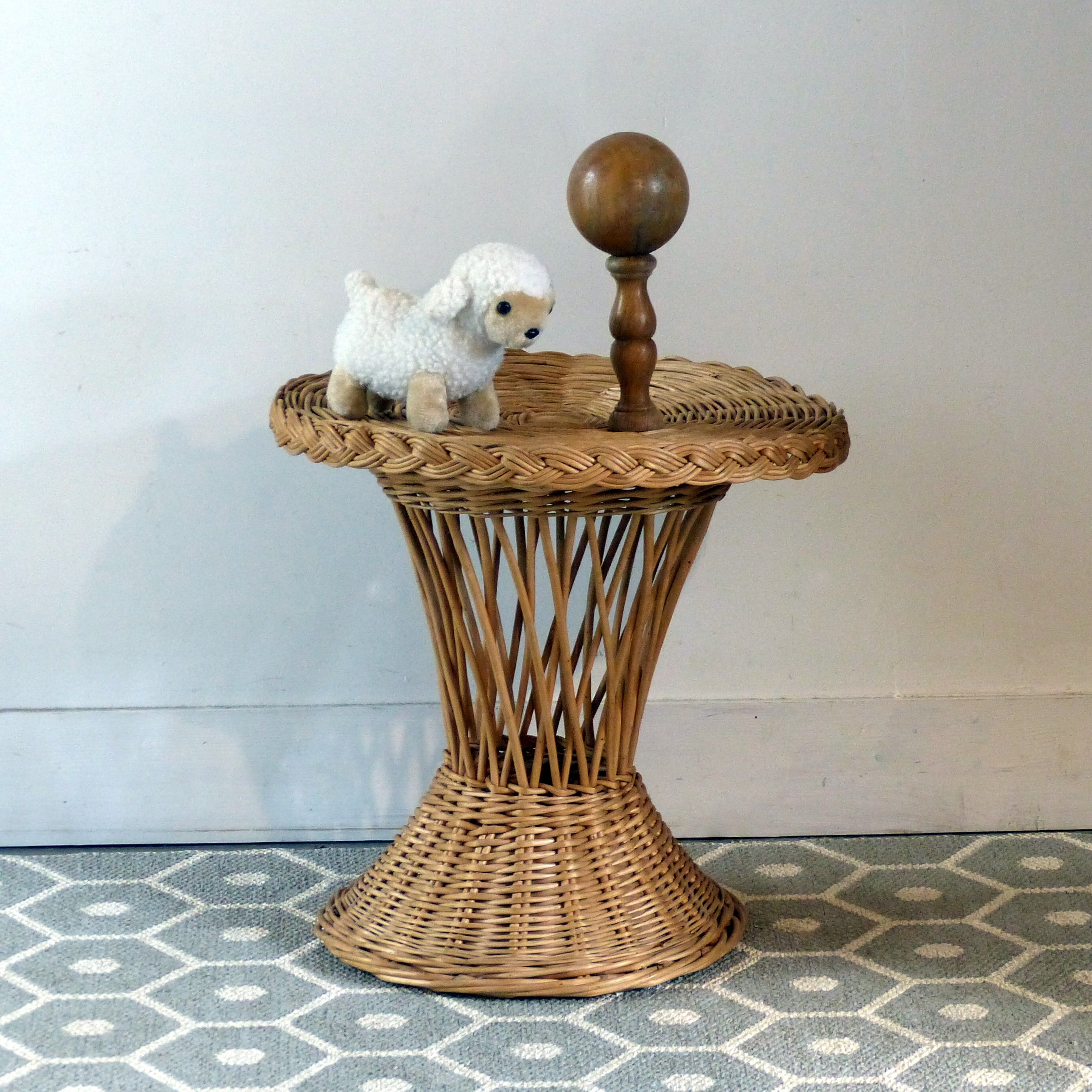 Table  wicker