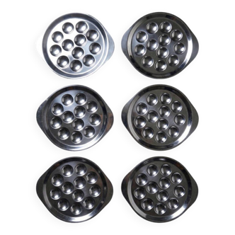 Set of 6 vintage stainless steel snail dishes, made in France, 1980s-90s.