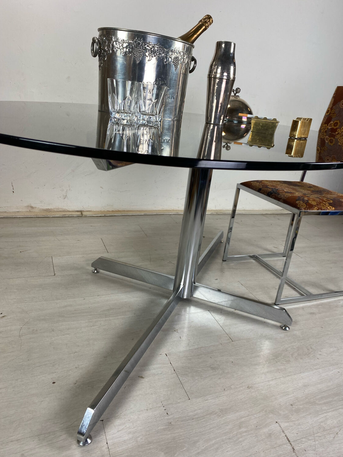 Chrome table