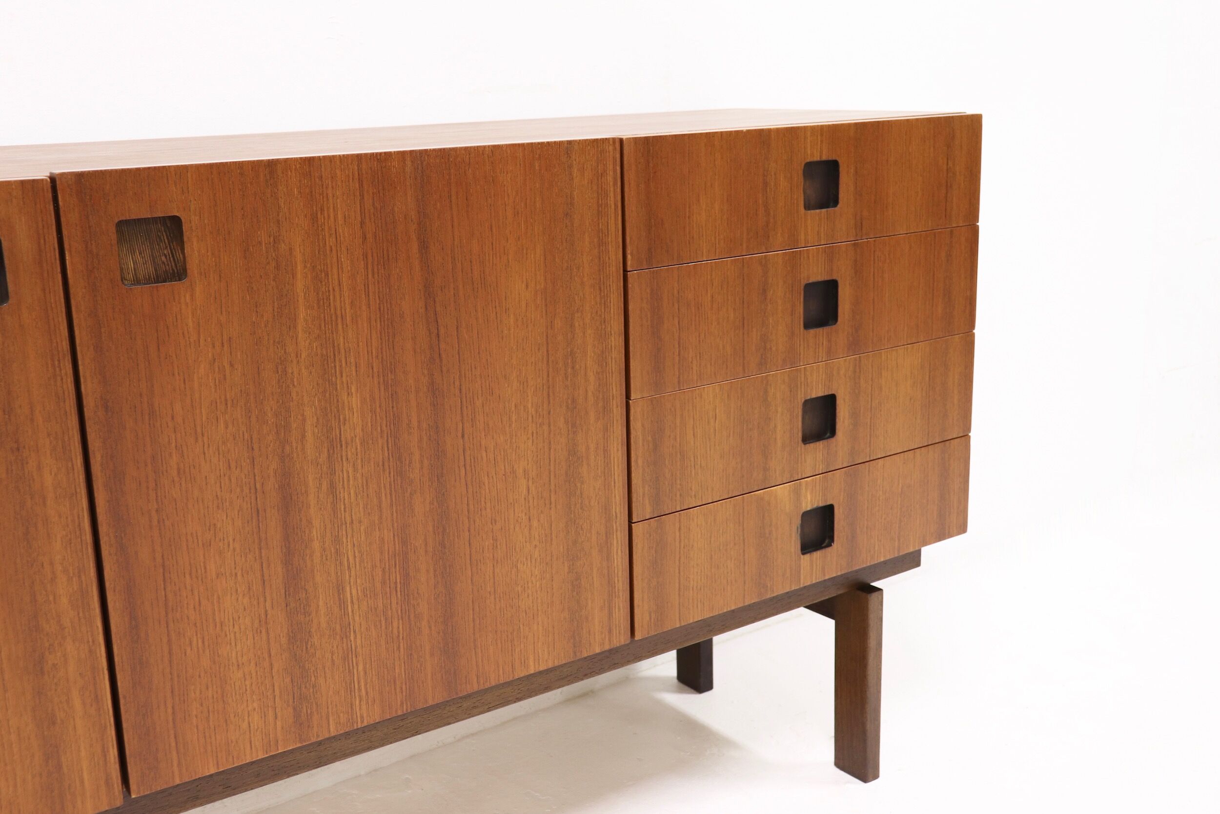 Enfilade de Propos Hulmefa teck années 1960
