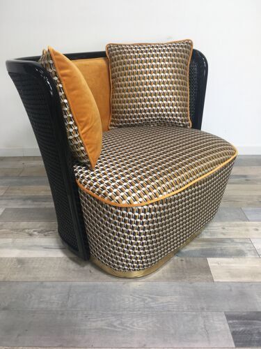 Fauteuil en bois cannage et velours