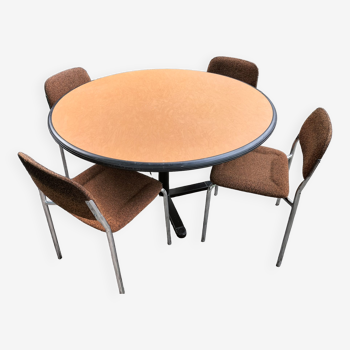 Round table and eurosit chairs