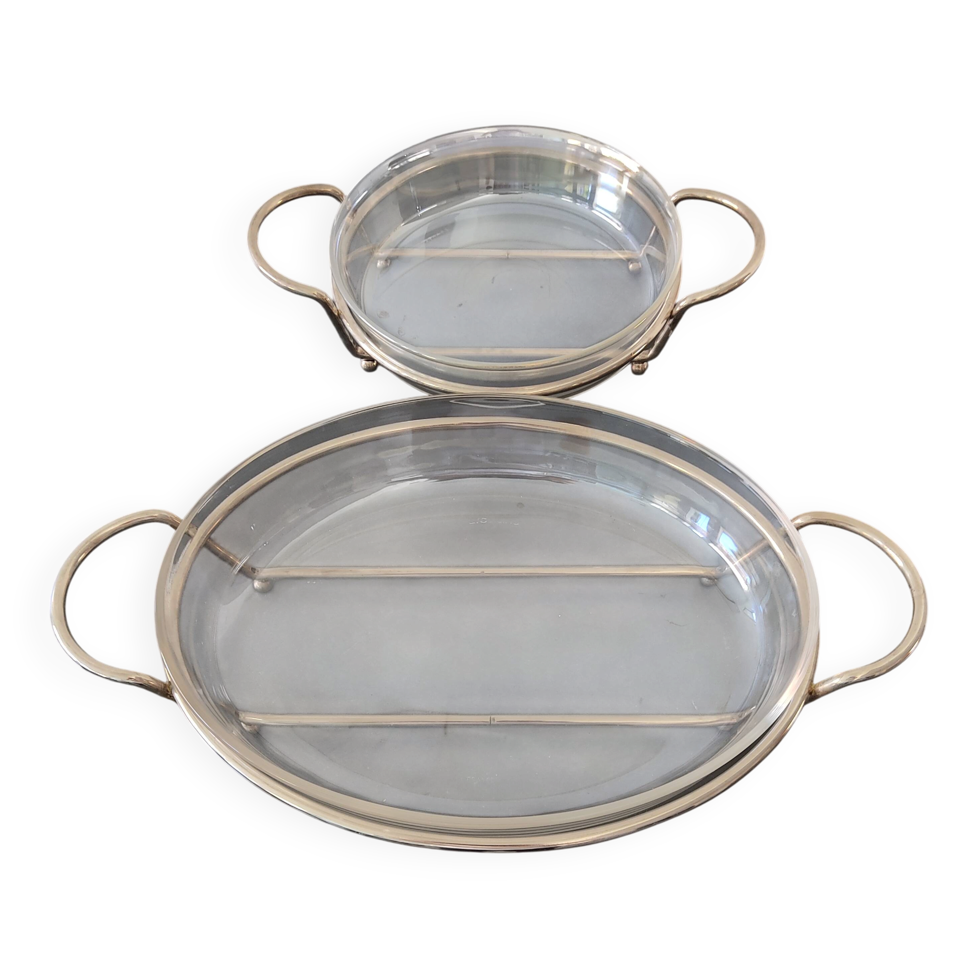 2 glass dishes with silvered steel frames from the 1960s, very good quality.