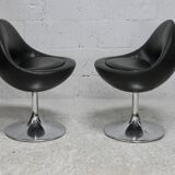 paire de chaises pivotantes "space age". Suède, circa 1965