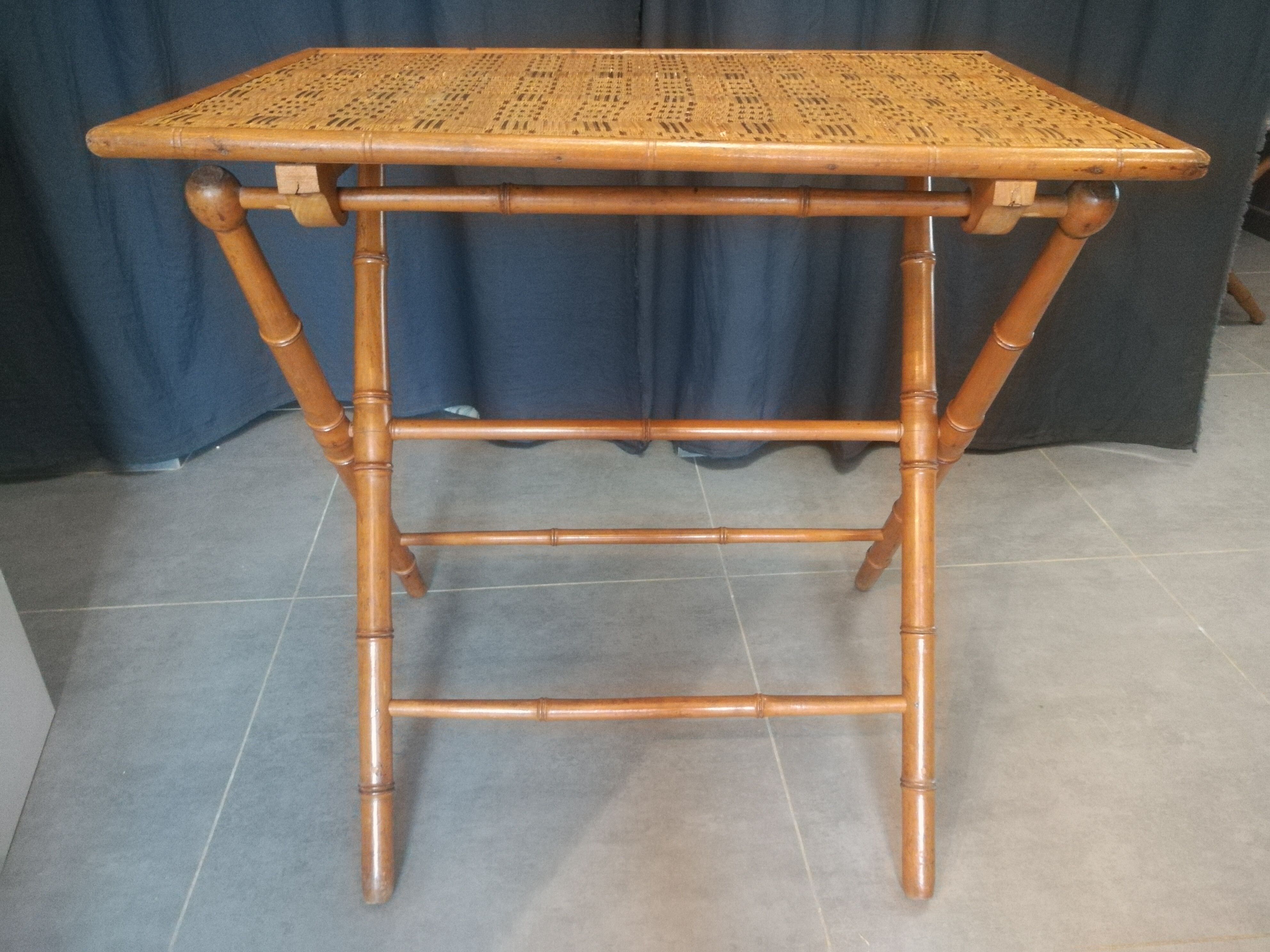 Salon de jardin imitation bambou