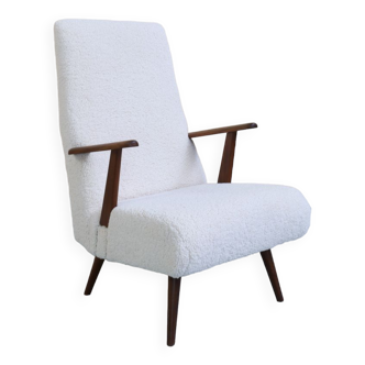 Chaise longue en tissu nounours, teck des années 1960