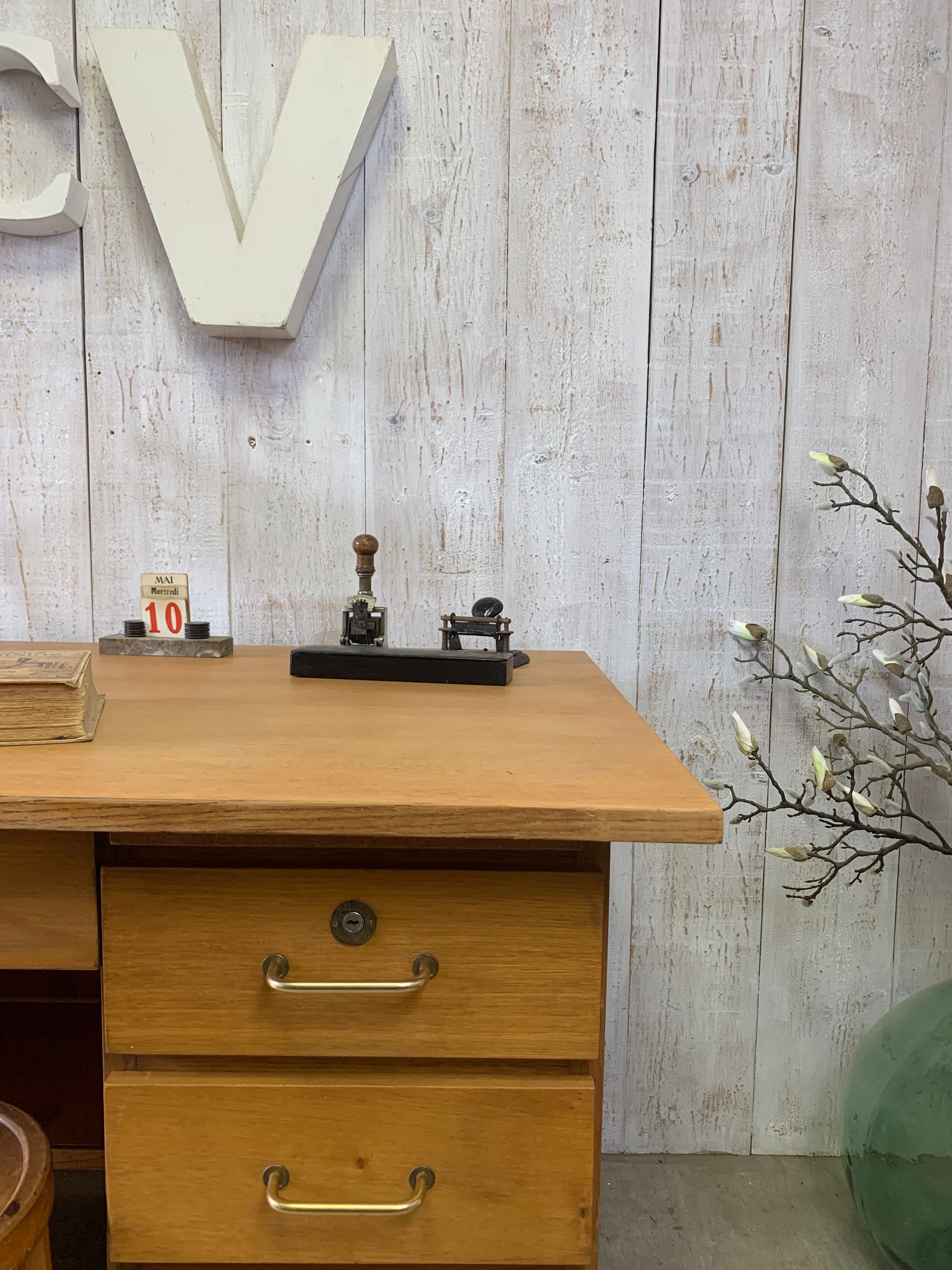 Vintage "spirol" desk