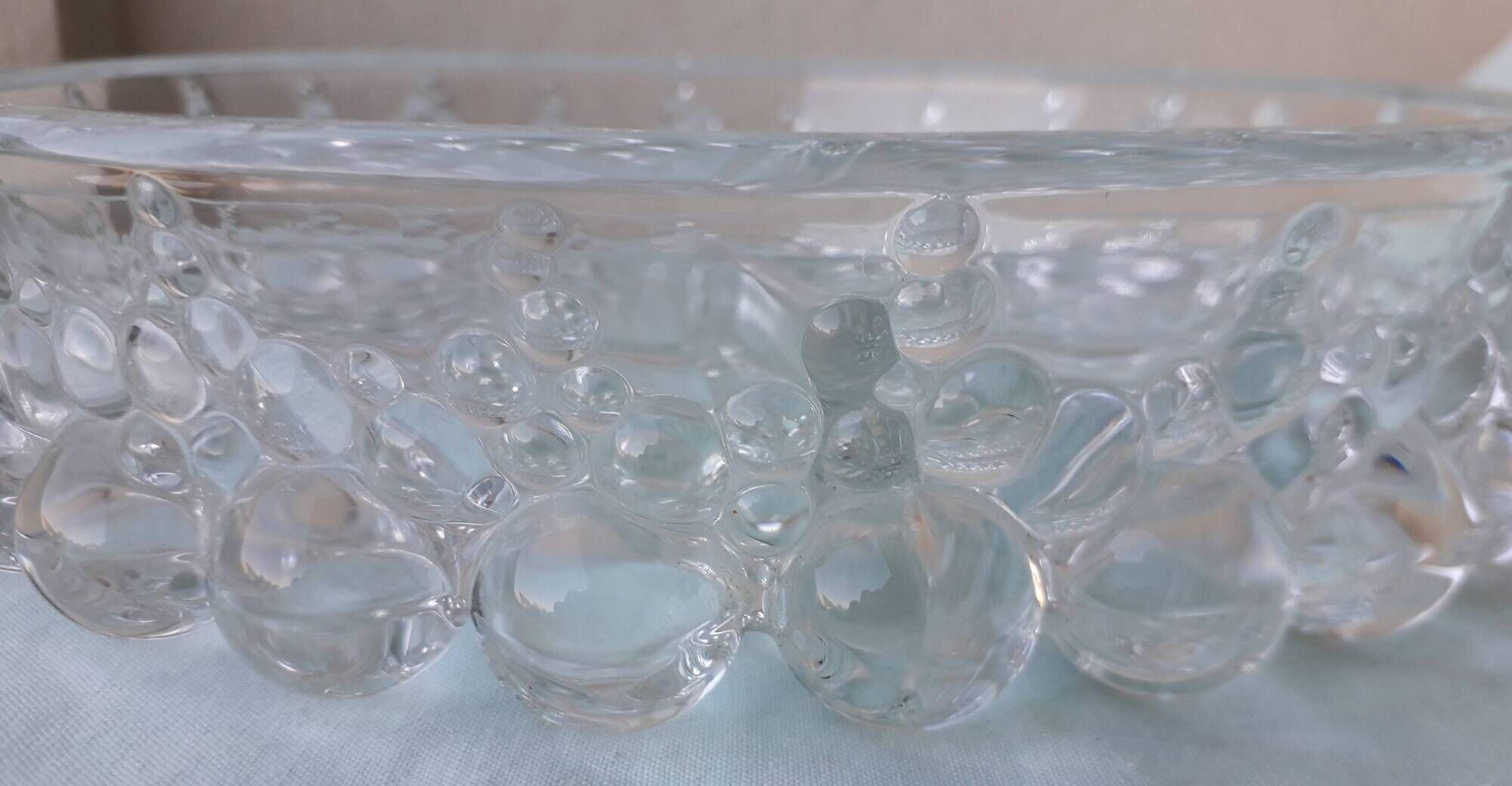 Glass dish with 4 compartments