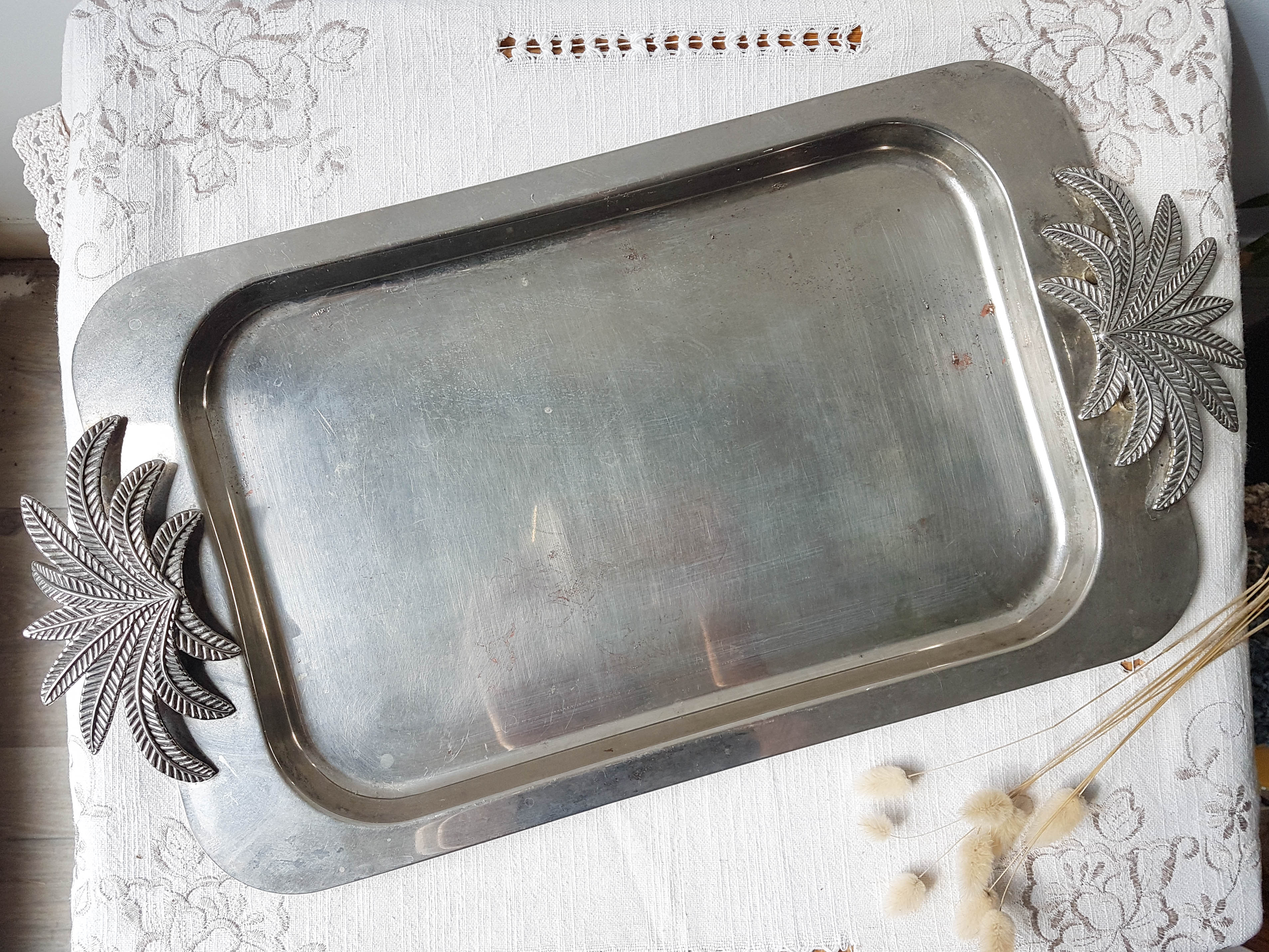 Vintage tray in silver stainless steel and palm tree