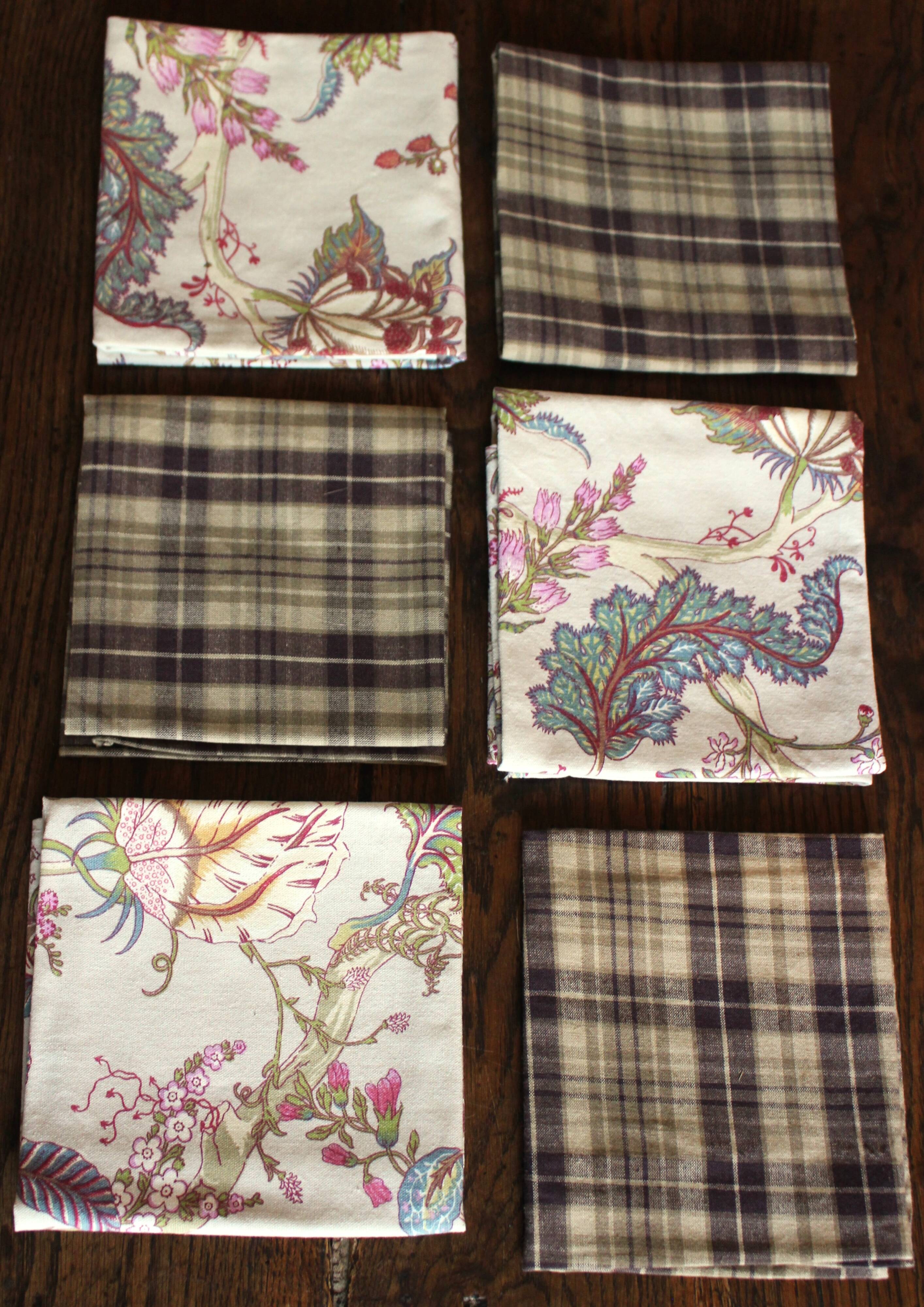 6 brown checkered table napkins with vintage flowers