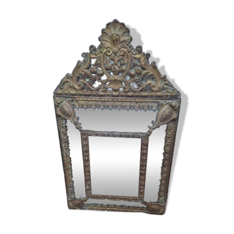 Glazing bead mirror