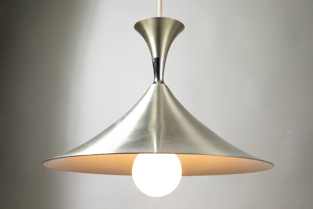Scandinavian suspension lamp in brushed aluminum