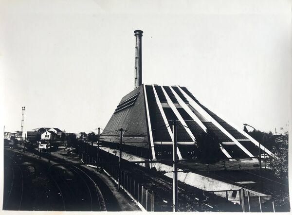 Rosine nusimovici, usine d'incinération puteaux, 1978. tirage argentique nb