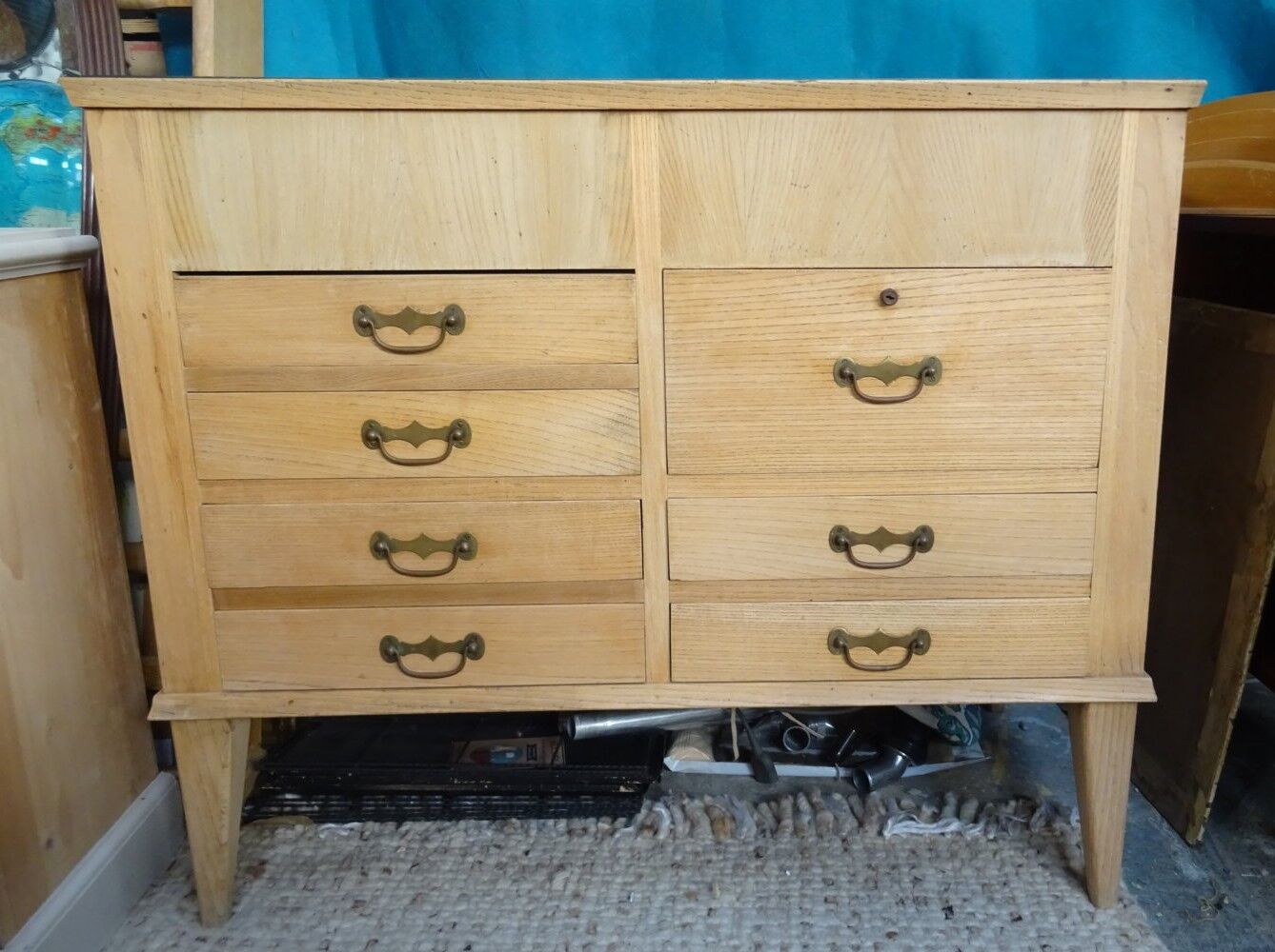 Watchmaking showcase counter 50s