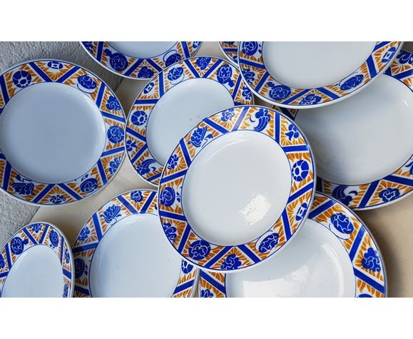 11 Art Deco dessert plates