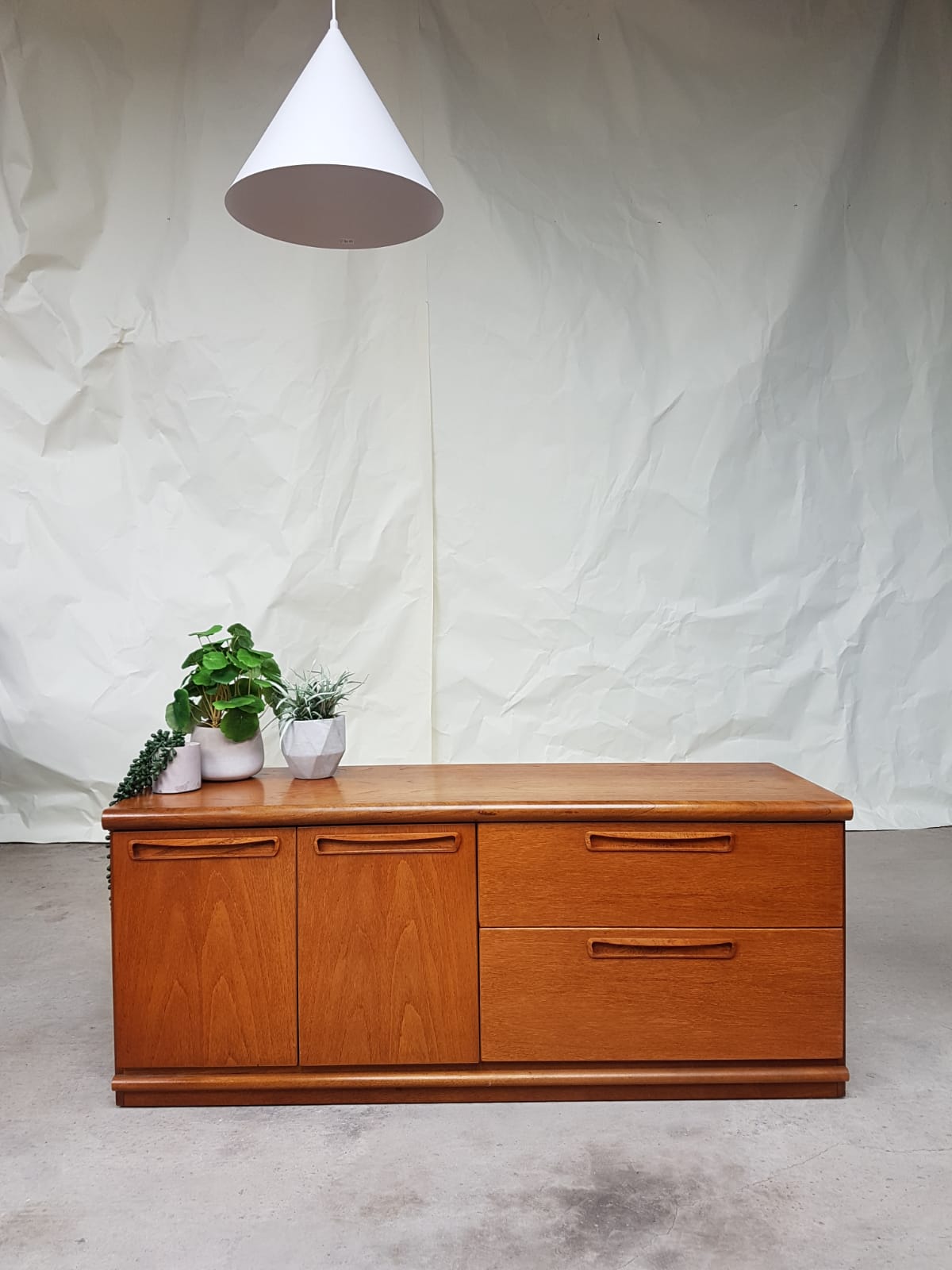 Vtg Mid Century Sideboard Danish Scandinavian Design Media Credenza Retro