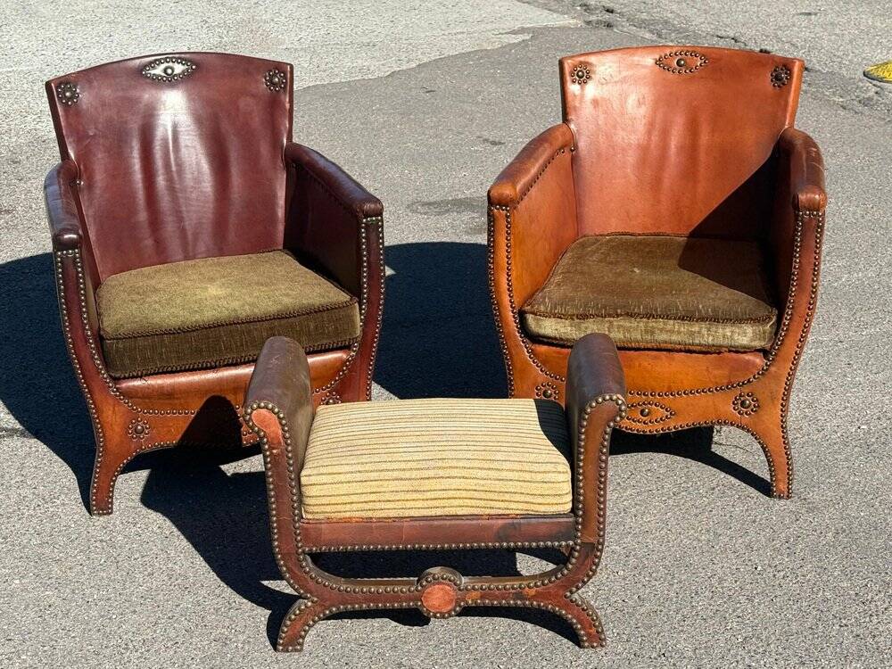 Lounge chairs and ottoman attributed to Otto Schultz for Boet AB, Sweden, 1930s, set of 3
