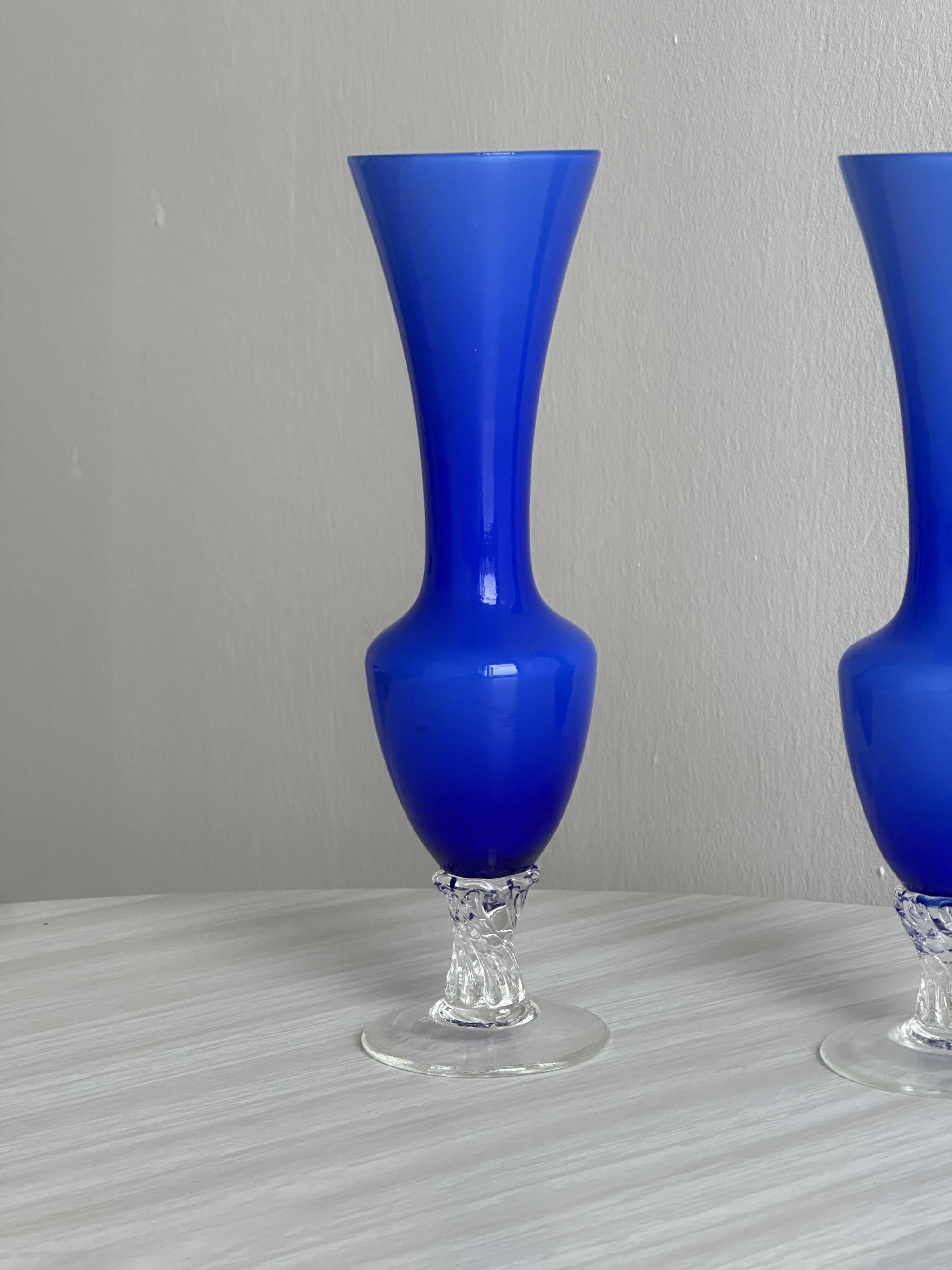 Pair of single-flower vases