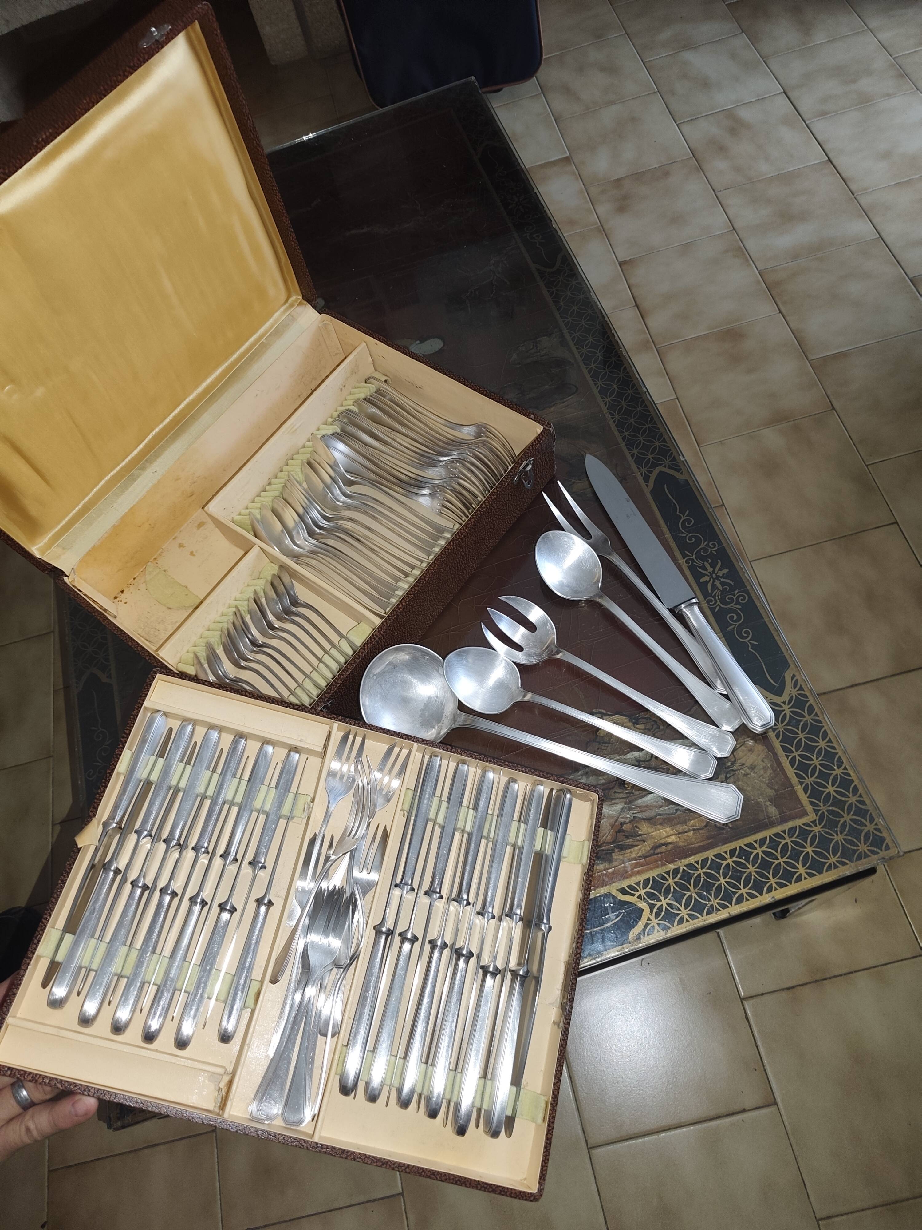 Christofle cutlery set model America