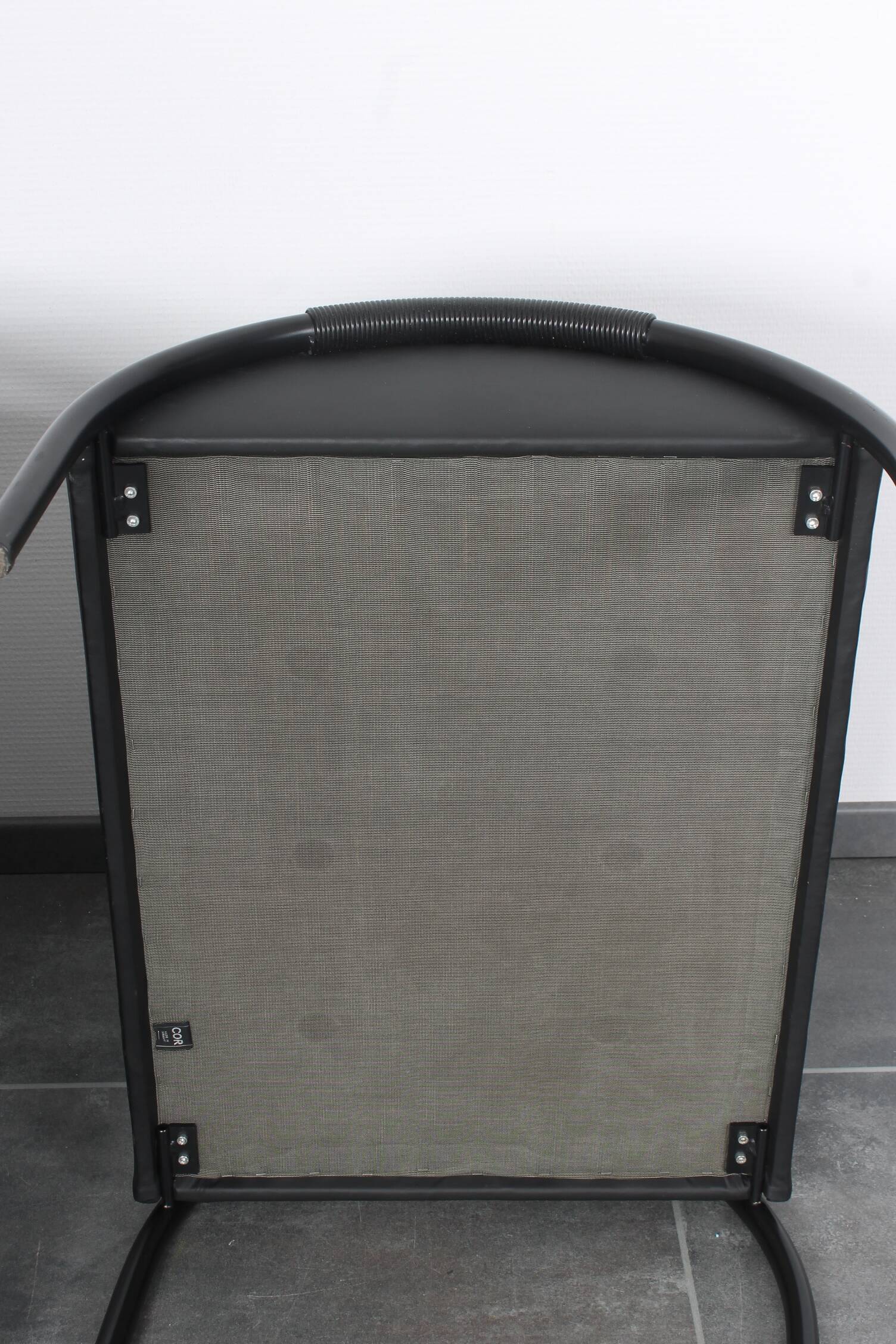 Set aus postmodernem Zyklus-Sessel und Fußhocker von Peter Maly für COR