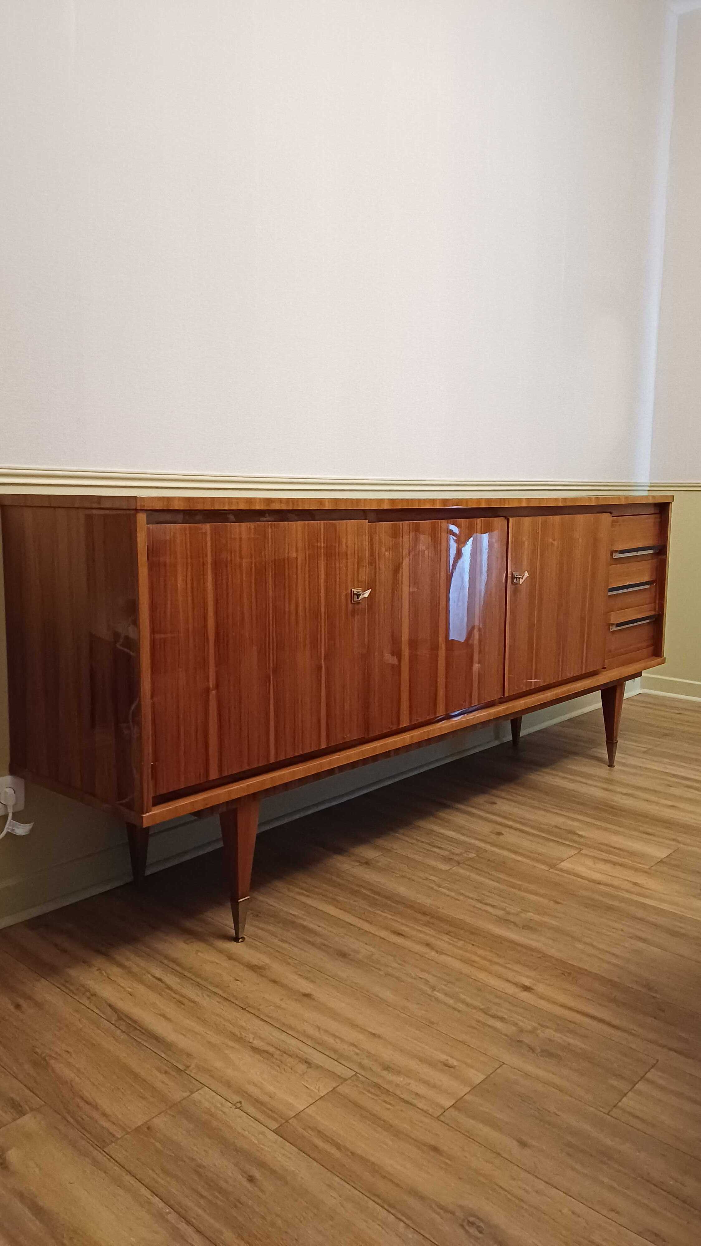 Enfilade en bois