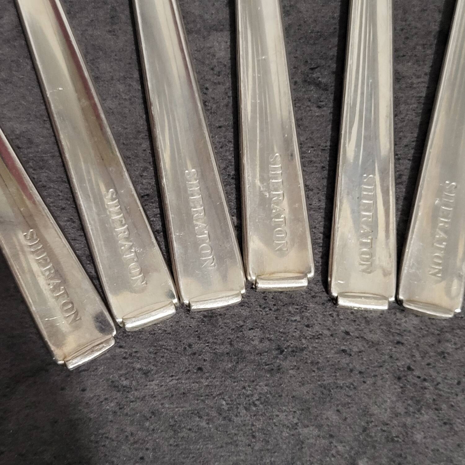 6 vintage Sheraton spoons by Reed & Barton in excellent condition.